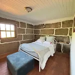 Casa Do Arte - Peaceful Retreat With A Pool Near Guimaraes