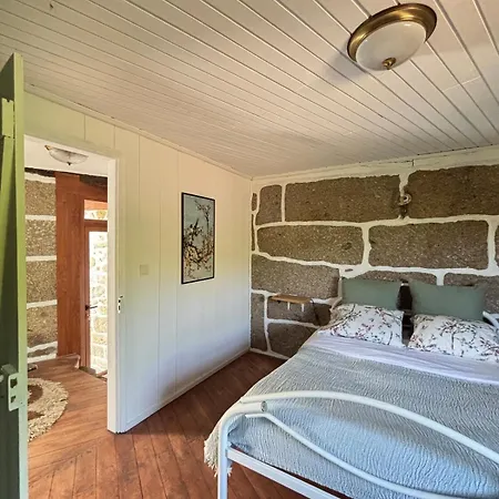 Casa Do Arte - Peaceful Retreat With A Pool Near Guimaraes