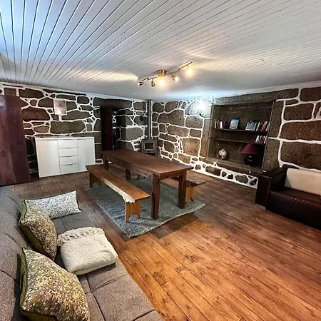 Сasa de vacaciones Casa Do Arte - Peaceful Retreat With A Pool Near Guimaraes