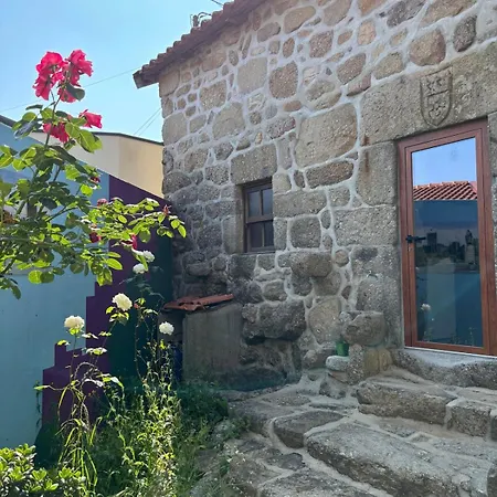 Casa Do Arte - Peaceful Retreat With A Pool Near Guimaraes Prázdninový dům Sao Torcato (Braga)