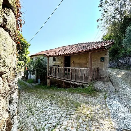 Prázdninový dům Casa Do Arte - Peaceful Retreat With A Pool Near Guimaraes