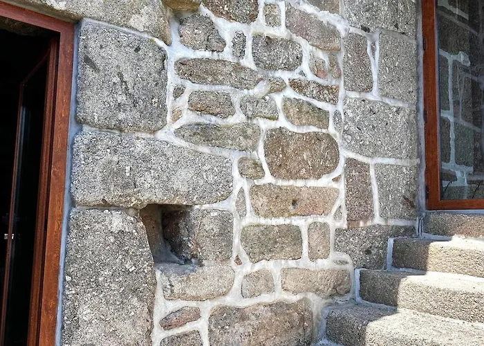 Дом отдыха Casa Do Arte - Peaceful Retreat With A Pool Near Guimaraes *