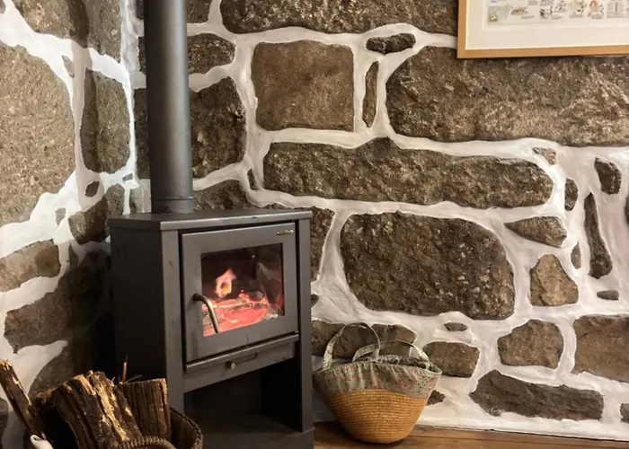 Casa Do Arte - Peaceful Retreat With A Pool Near Guimaraes Semesterbostad