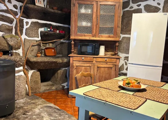 펜션 Casa Do Arte - Peaceful Retreat With A Pool Near Guimaraes